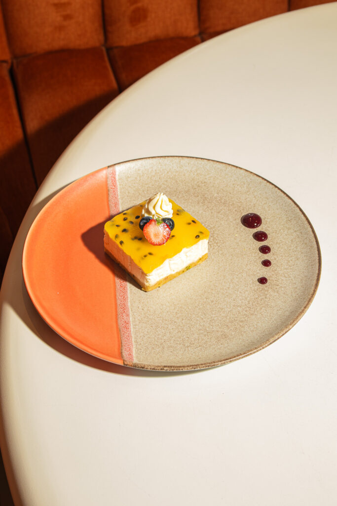 PASSIONFRUIT CHEESECAKE 